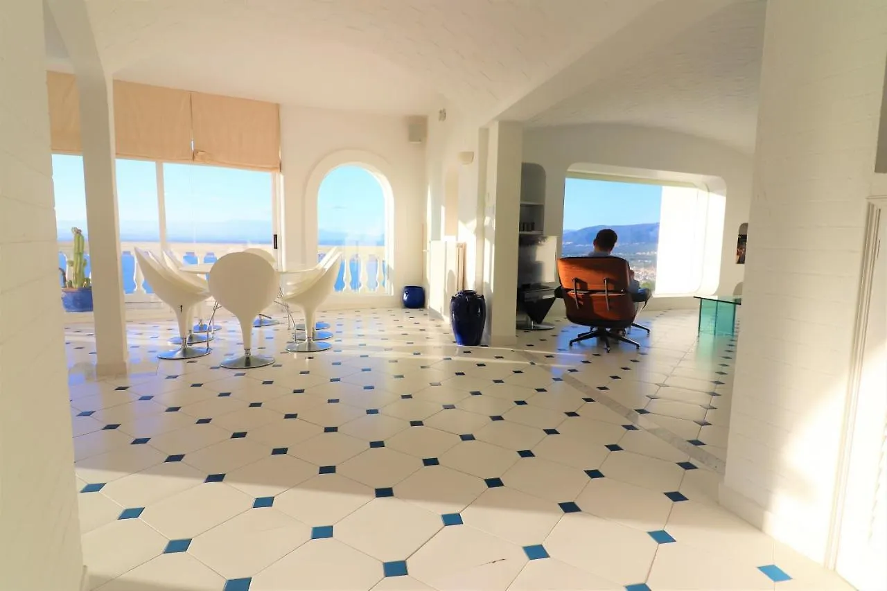 펜션 Villa Lou - Casa Individual Con Piscina - Barneda Premium Villas 로지즈 스페인